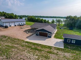 26123 Rice Lake Trl, Detroit Lakes, MN 56501