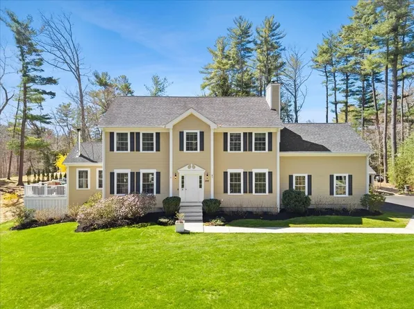289 Congress St, Duxbury, MA 02332