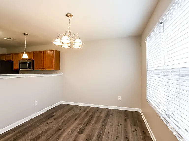717 Aberdeen Glen Pl — Photo 6