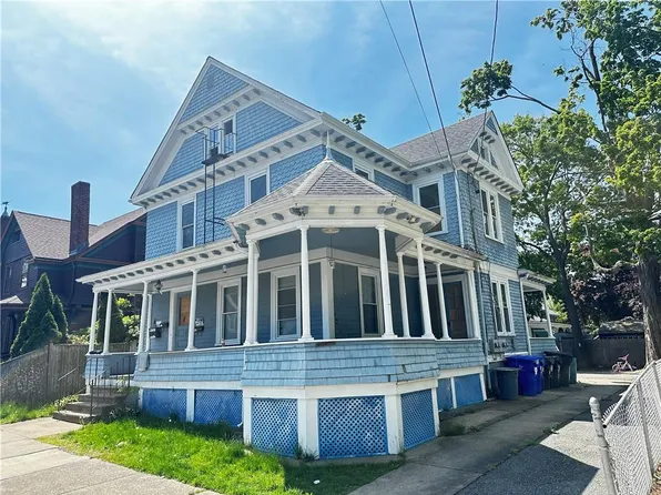 17 Stuart St, Pawtucket, RI 02860