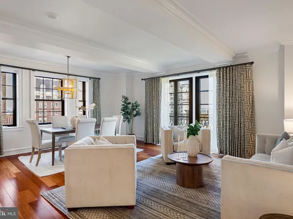 219 S 18th St #1408, Philadelphia, PA 19103