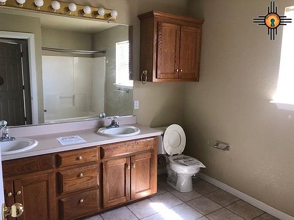 4th image of 3100 Cheyenne Dr
