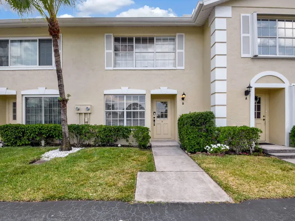 220 Foxtail Drive #B, Greenacres, FL 33415