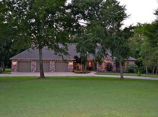 2806 Lakehill Dr, Lavaca, AR 72941