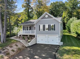 175 Ridgewood Rd, Middletown, CT 06457