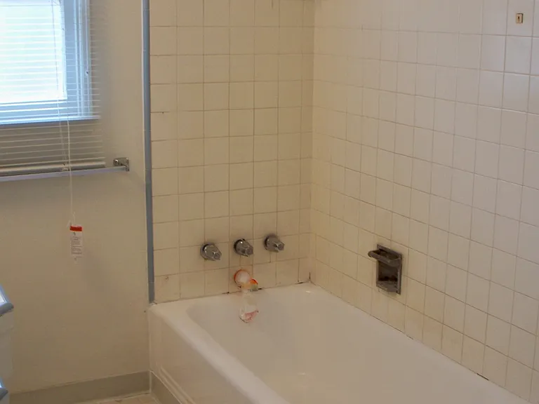 231 W Olive St #13 — Photo 14