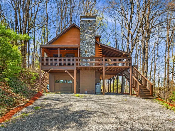 2977 Heath Peak Rd, Waynesville, NC 28785