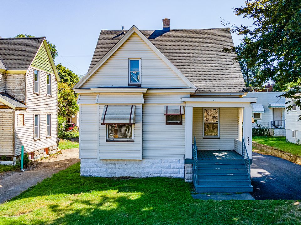 1st image of 1367 W 93rd St
