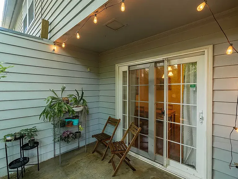 104 Marlowe Ct — Photo 18