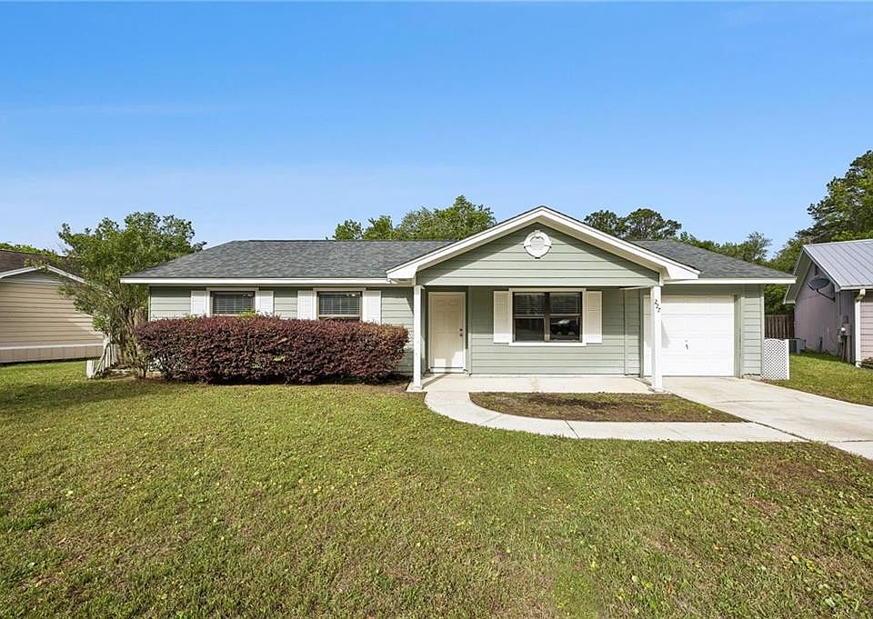 1st image of 227 Cypress Dr