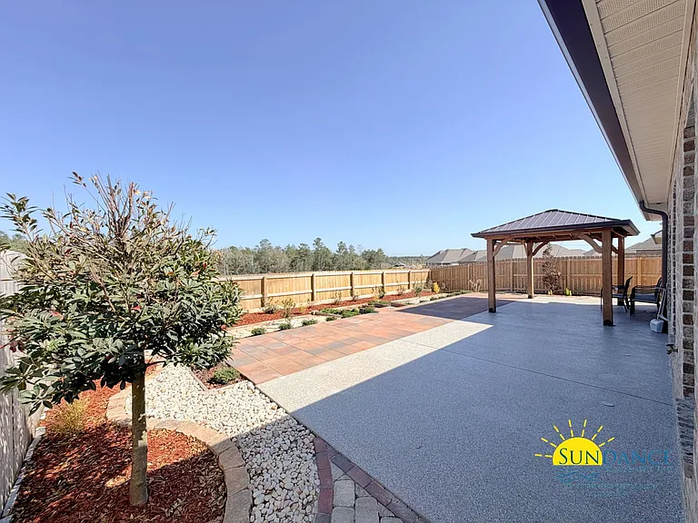215 Hydrangea Blvd — Photo 14
