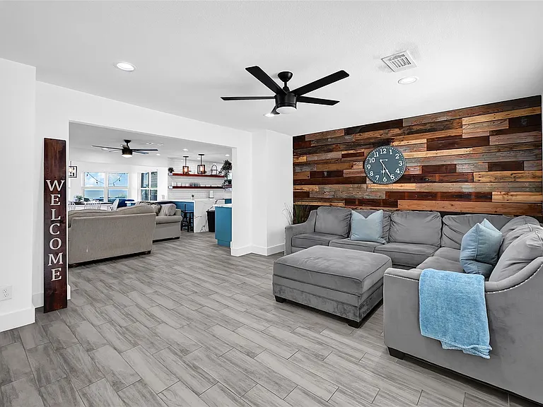8010 Ocean Dr — Photo 11