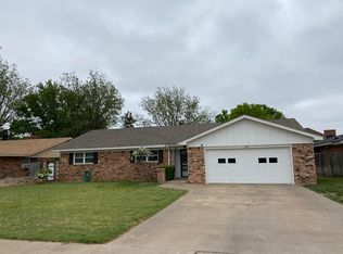 120 Dallam Ave, Dumas, TX 79029