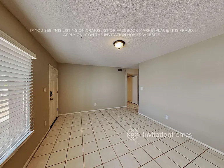 3743 W Gelding Dr — Photo 3