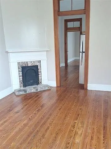 2 bed, 1.0 bath, 900 sqft, $1,650 — Photo 2