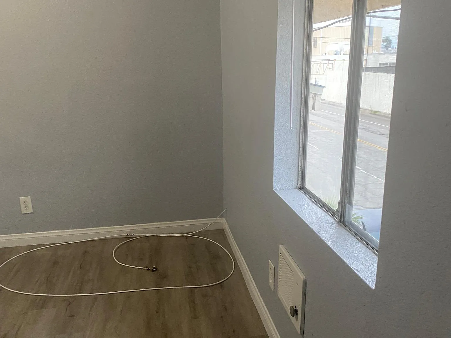 Studio, 430 sqft, $1,495 — Photo 4