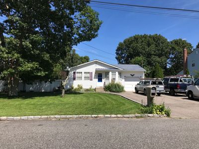 53 Brandywine Dr, Mastic, NY, 11950