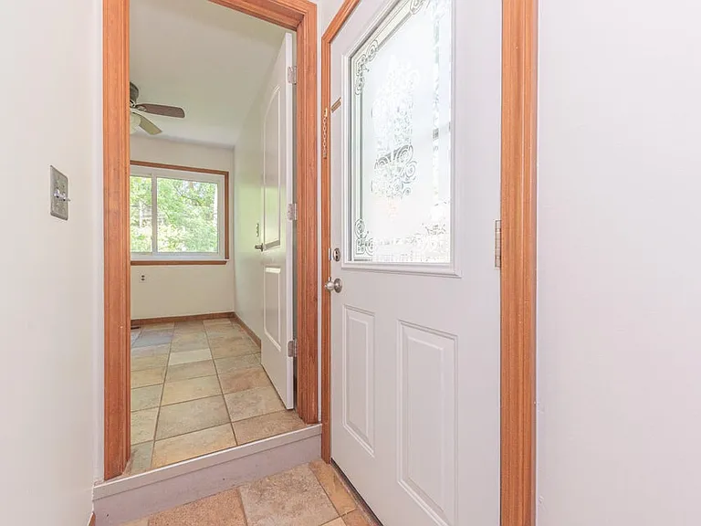 603 Manor Dr — Photo 18