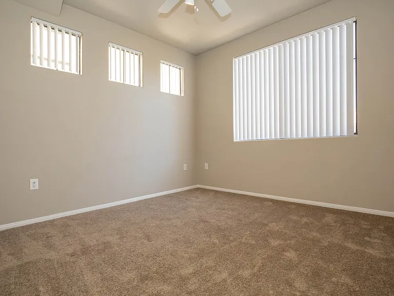 2a2/2b2 Renovated 959 SQFT 2 Bed 2 Bath