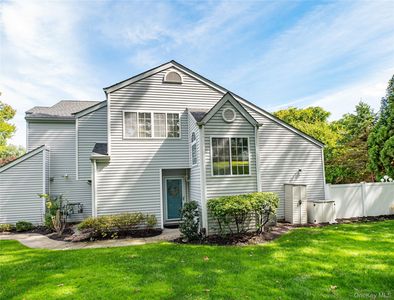 18 Beekman Place, Islandia, NY, 11749