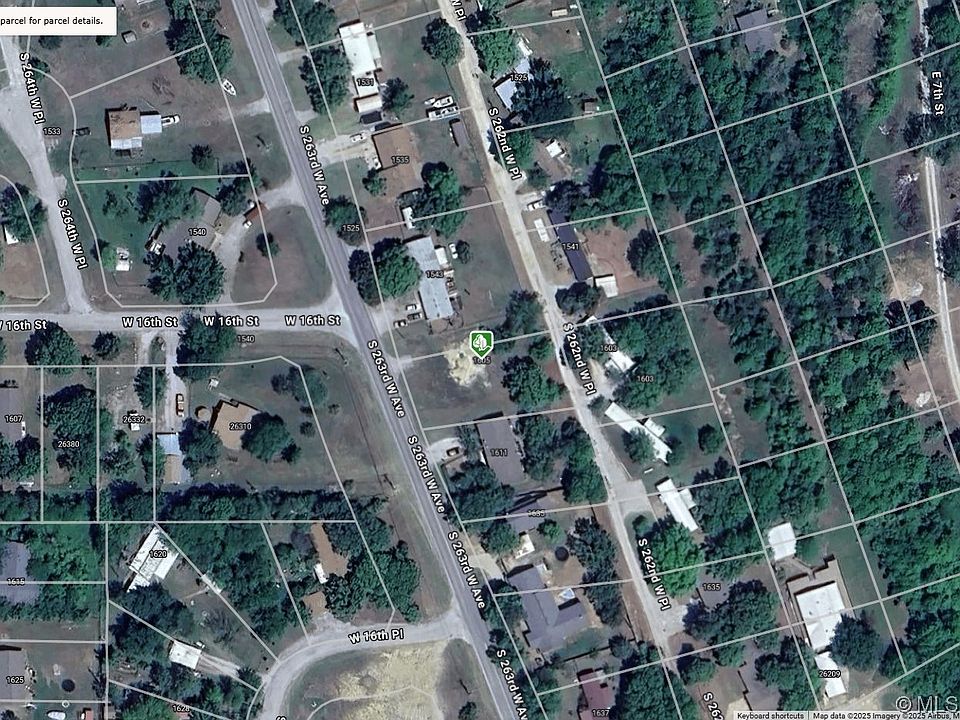 2nd image of 1605 S 263rd West Ave