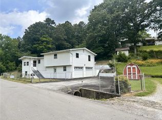 84 Rosa St, Rossville, GA 30741