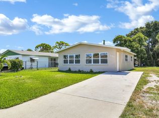 1341 W 9th St, Riviera Beach, FL 33404