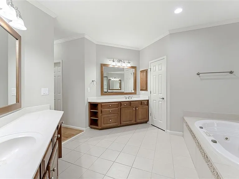 7508 Portbury Park Ln — Photo 27