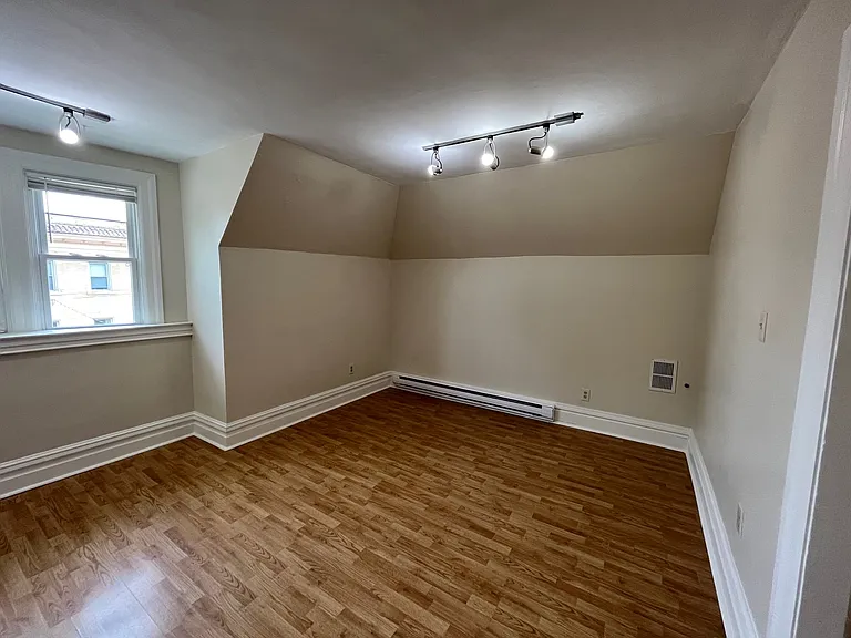 620 Summerlea St #3 — Photo 10