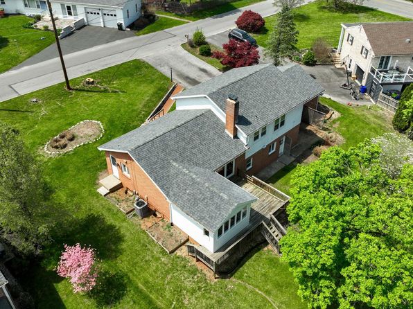 1571 North Dr, York, PA 17408