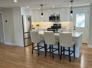 40 Genetti Cir #40, Bedford, MA 01730