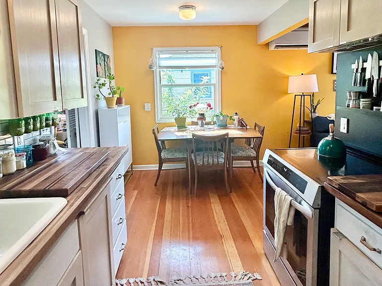 8616 SE Raymond Ct — Photo 9