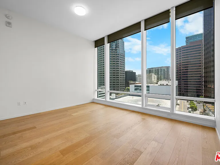 877 Francisco St #925 — Photo 4