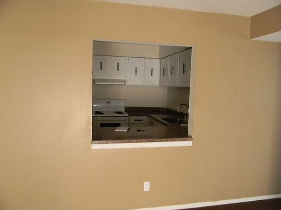 4th image of 2541 Brush Ct APT F