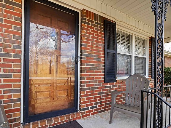 3rd image of 3829 Reynolds Rd