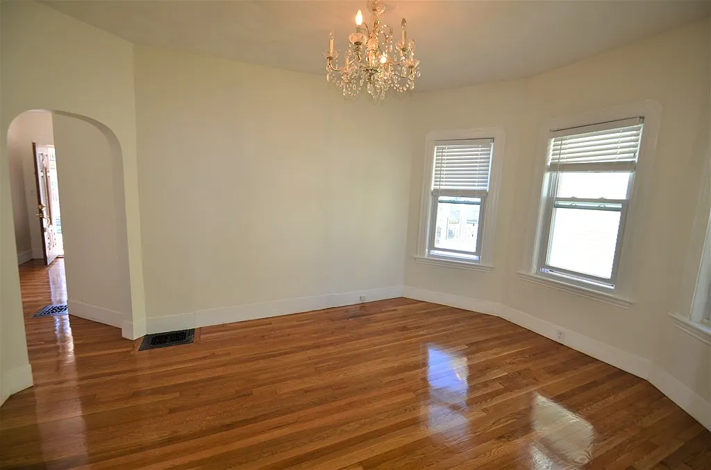 2 bed, 1200 sqft, $3,000 — Photo 4