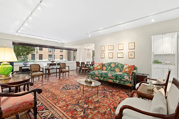 Sold by Compass | media 1