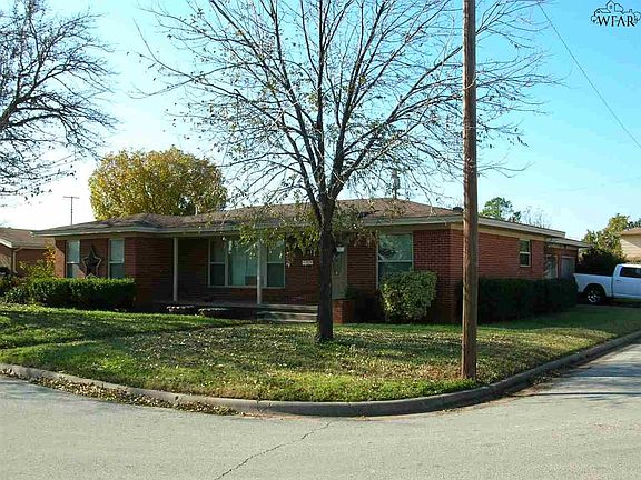 3rd image of 408 E Rogers Dr