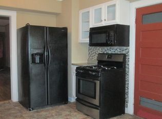 929 S 36th St, Omaha, NE 68105