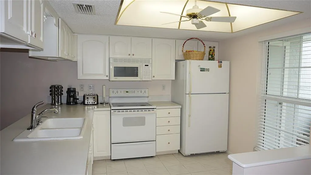 Building Photo - 7616 Danube Dr