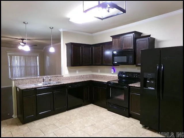9112 Pleasant Valley Dr — Photo 6