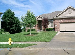 1110 Wicklow Rd, Papillion, NE 68046