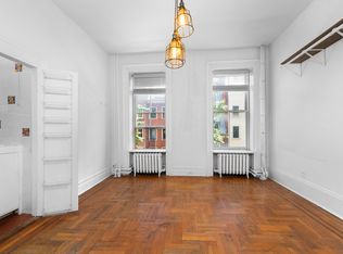 32 Beekman Pl APT 8, New York, NY 10022