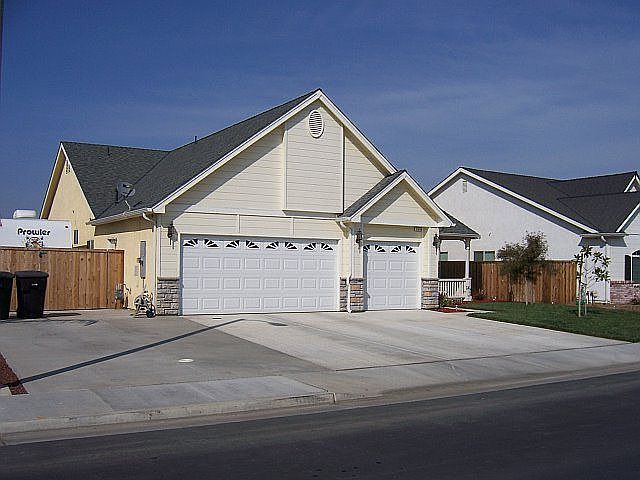 2nd image of 1568 Muscat Pl