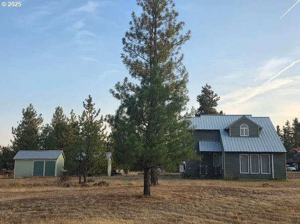 271 S Fairway Rd, Tygh Valley, OR 97063