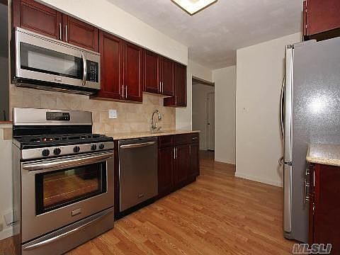 2nd image of 15 Marian Ln