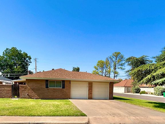 3rd image of 1711 N Vega Dr