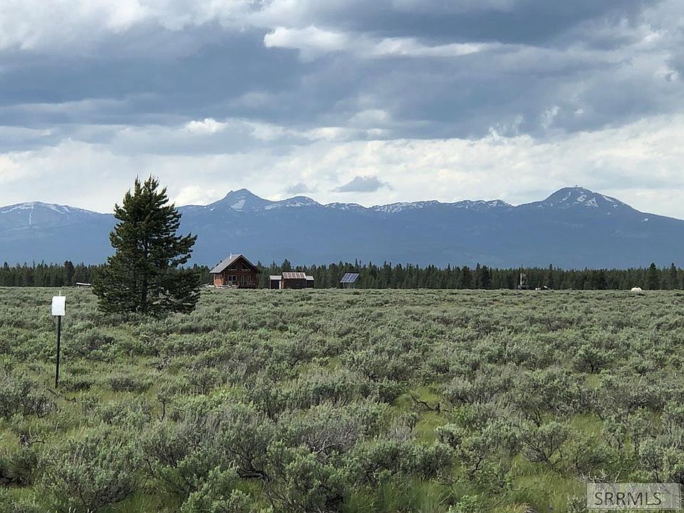 1st image of 4325 Yellowstone Basin Dr