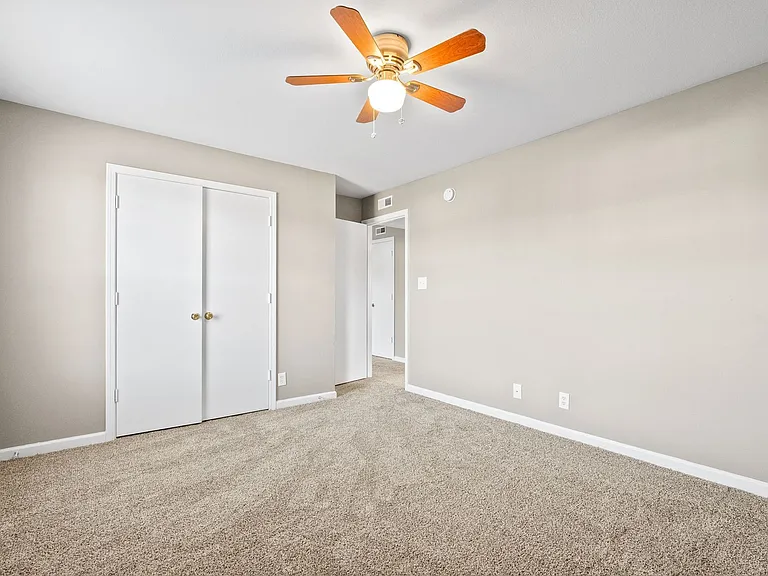 2 Bedroom Apartment For Rent Near Post! — Photo 14