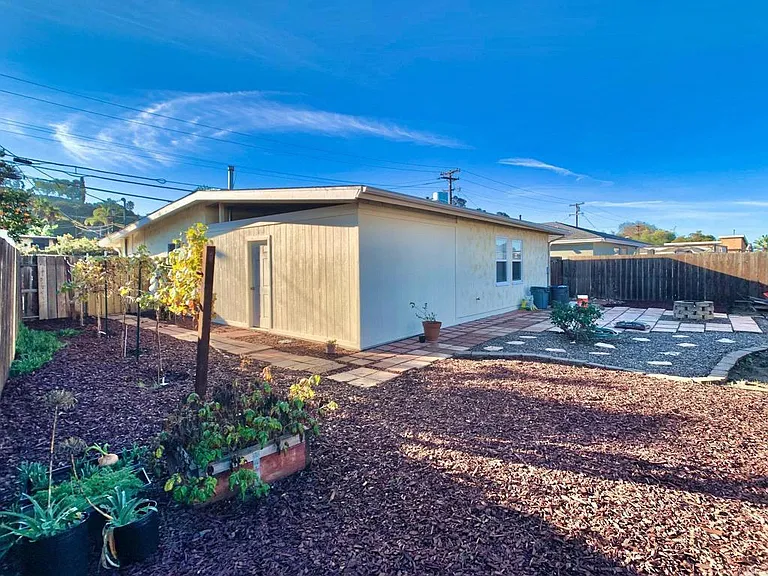 Enjoy the beauty of an outdoor garden, perfect for relaxation and nature walks!